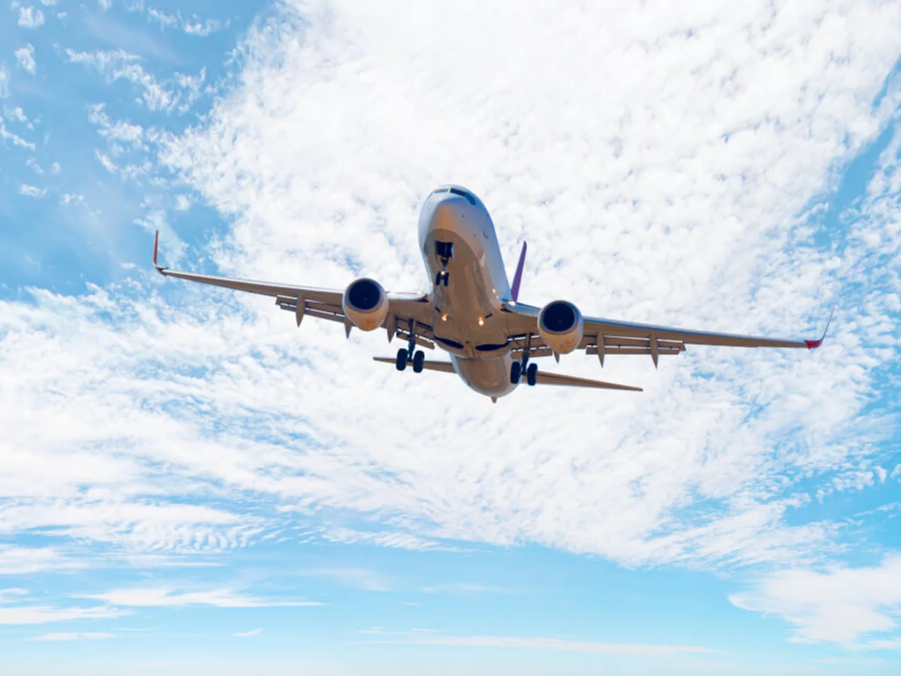 Commercial aircraft using slip ring solutions for in-flight connectivity