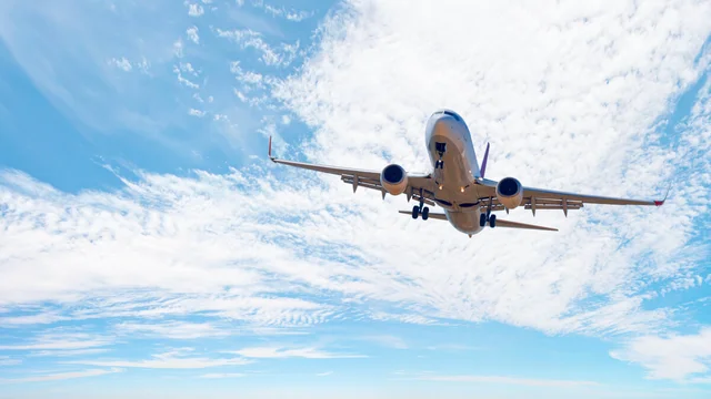 Commercial aircraft using slip ring solutions for in-flight connectivity
